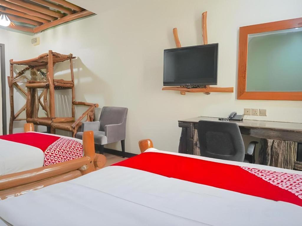 900 Inn Bintulu Exteriör bild