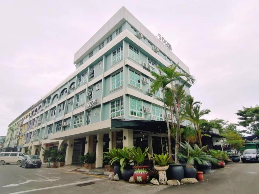 900 Inn Bintulu Exteriör bild
