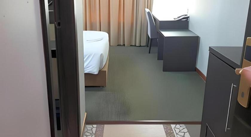 900 Inn Bintulu Exteriör bild